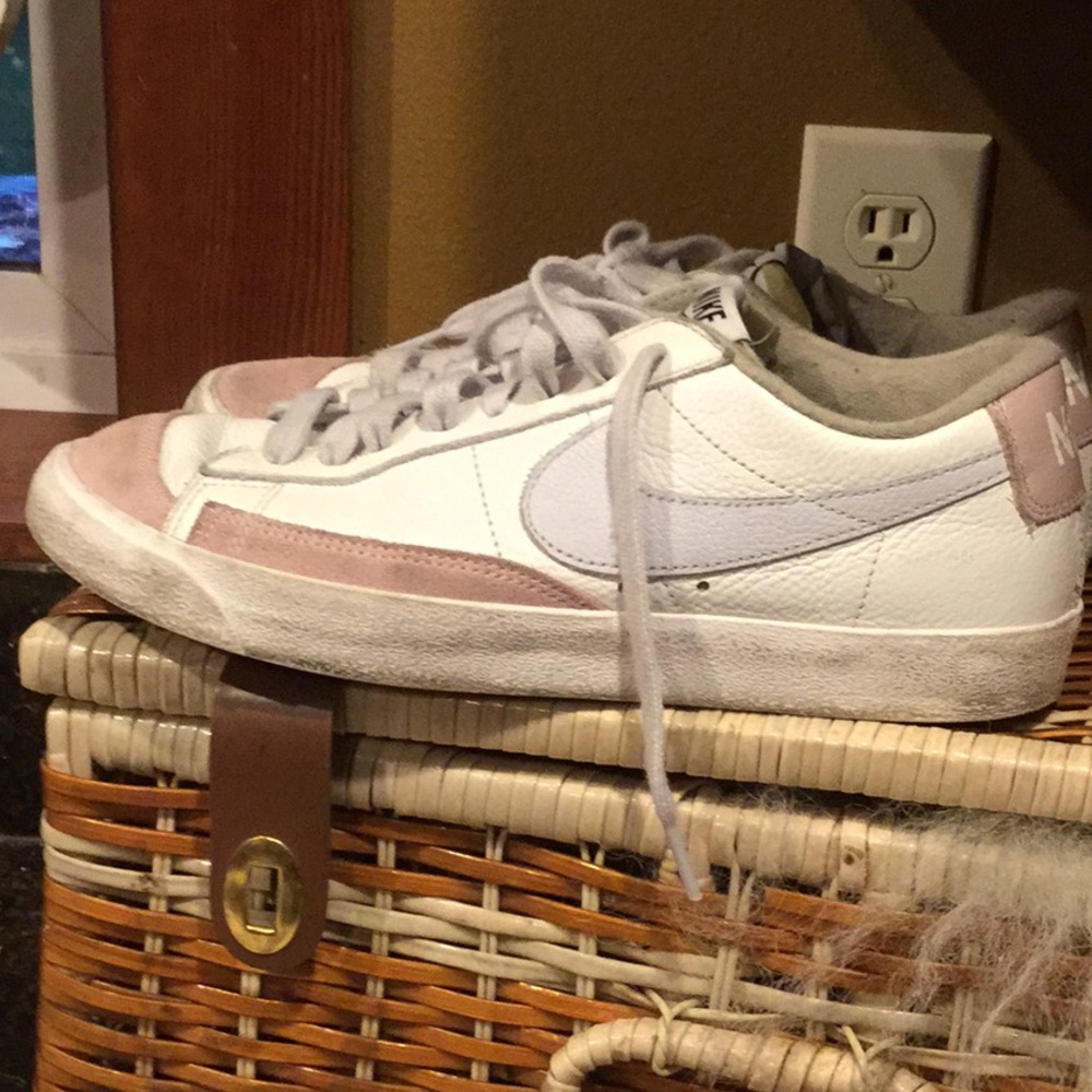 Nike sneakers jumbo KRS travel vacay rodeo cowgirl festival travel lounge cabin - Picture 3 of 7